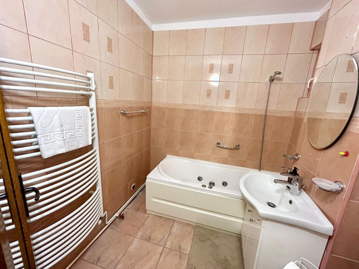 Jad - Familiy 4 Rooms Apartment - Near Forest - Racadau Braszów Zewnętrze zdjęcie